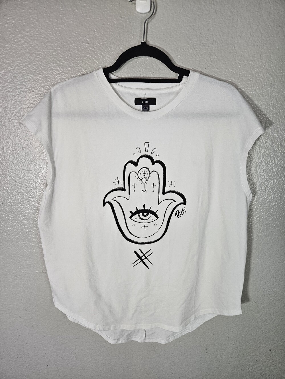 Ruti Hamsa Tee Size XS/S